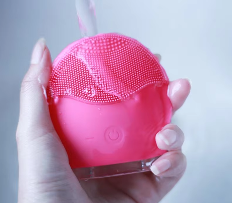 Cepillo Limpiador Facial de Silicona Recargable